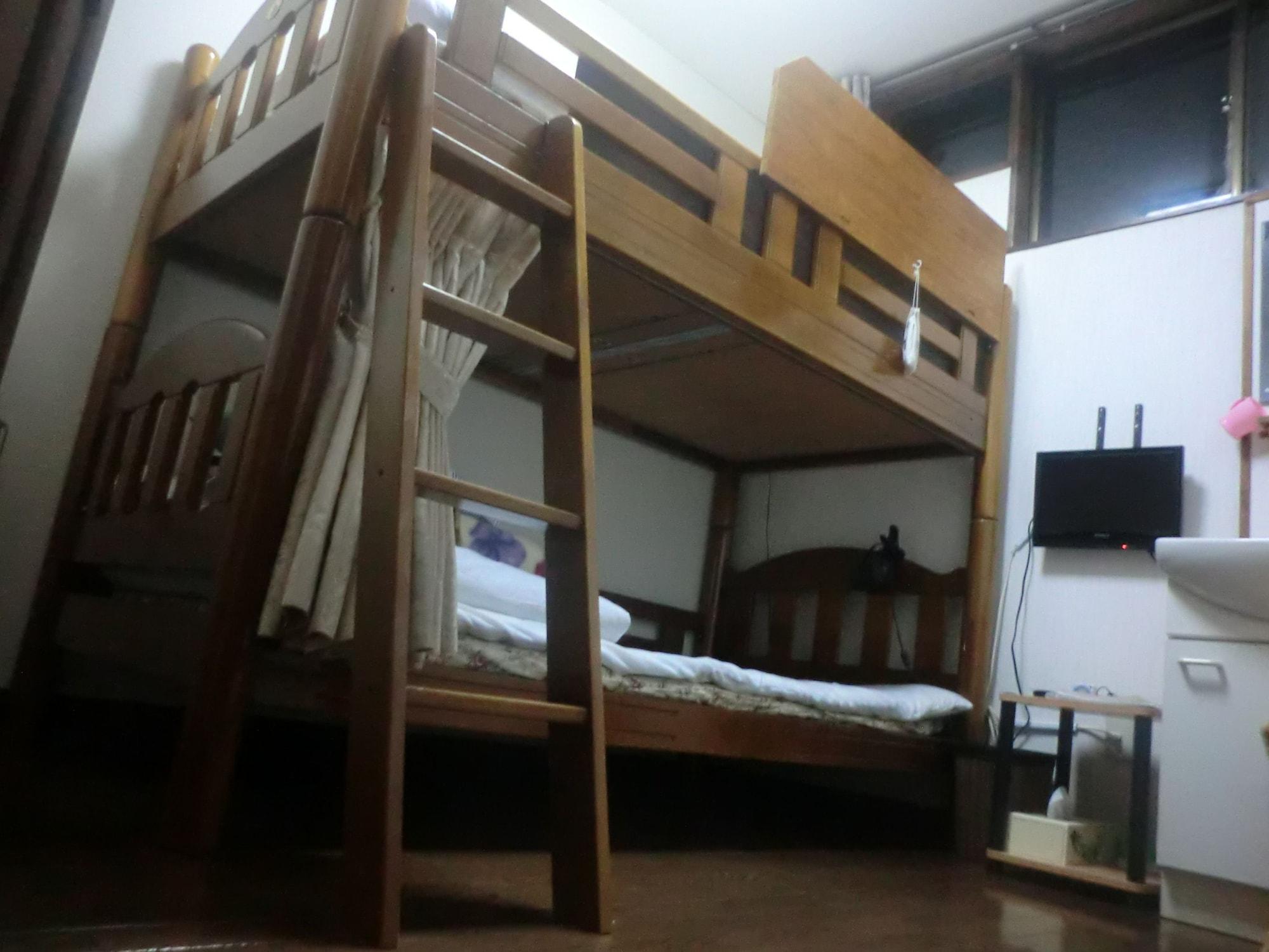 Yufuin Country Road Youth Hostel Экстерьер фото